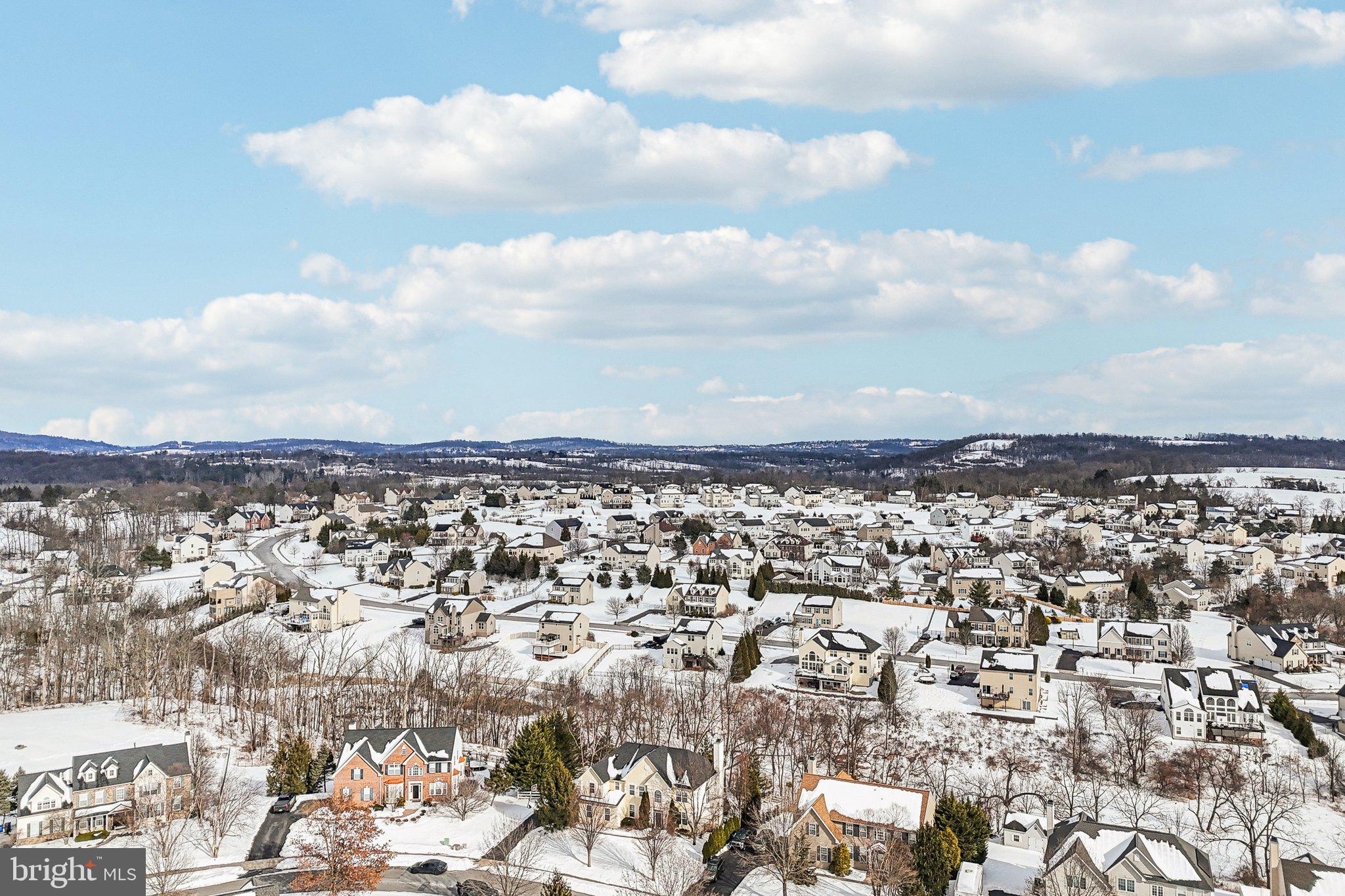 230 N SHADYBROOKE DRIVE