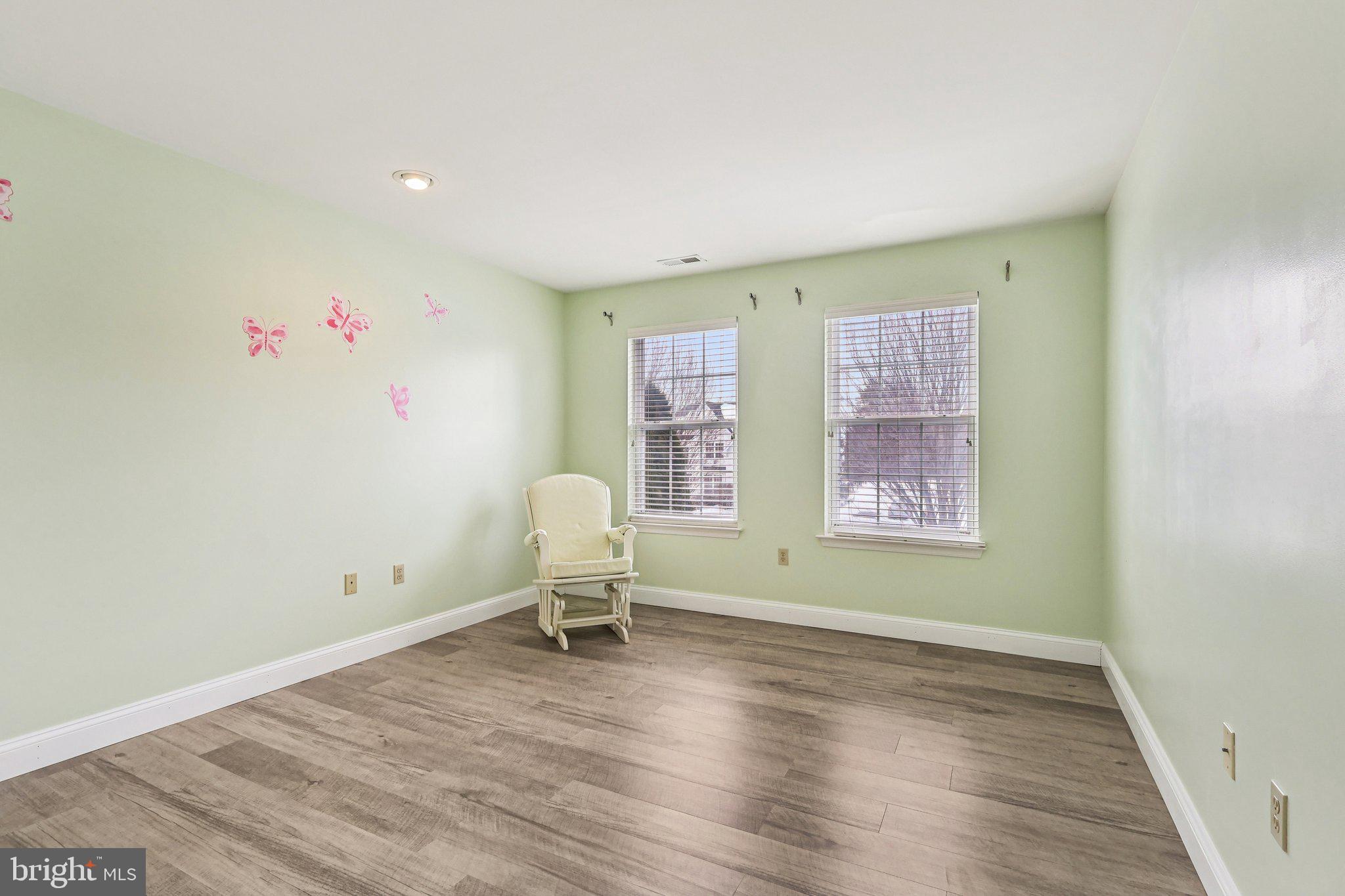 230 N SHADYBROOKE DRIVE