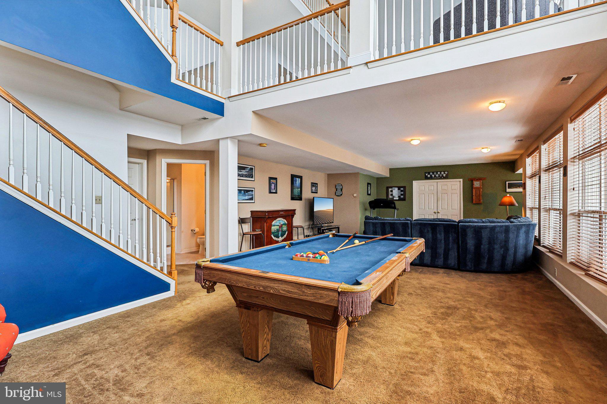 230 N SHADYBROOKE DRIVE