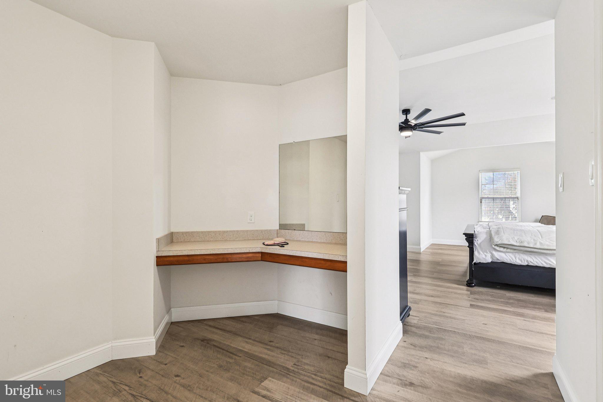 230 N SHADYBROOKE DRIVE