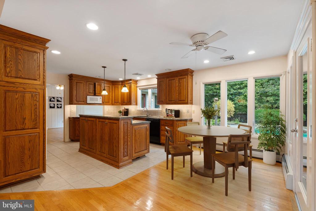 4 VALLEY DRIVE