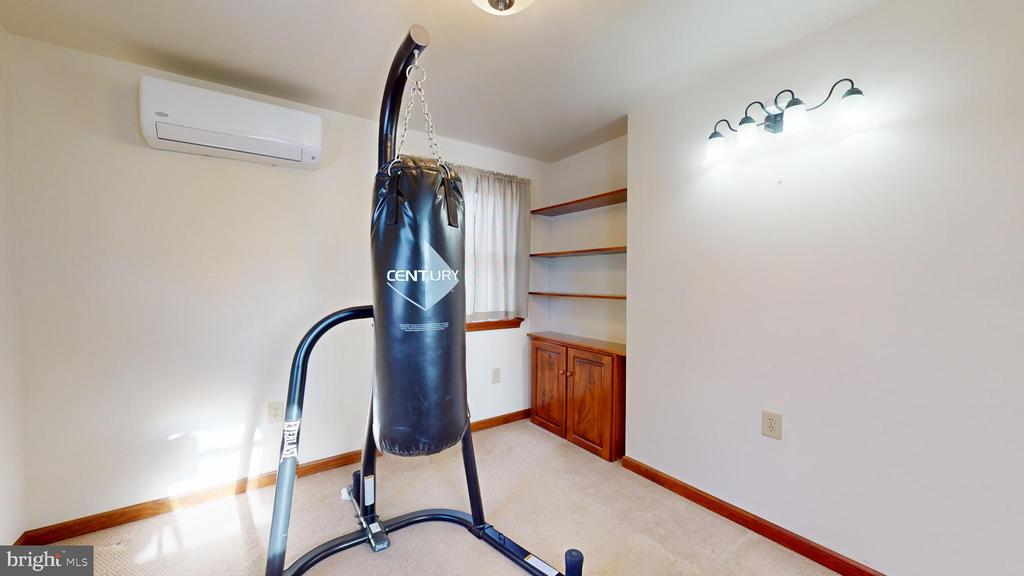 1504 RIDGE ROAD