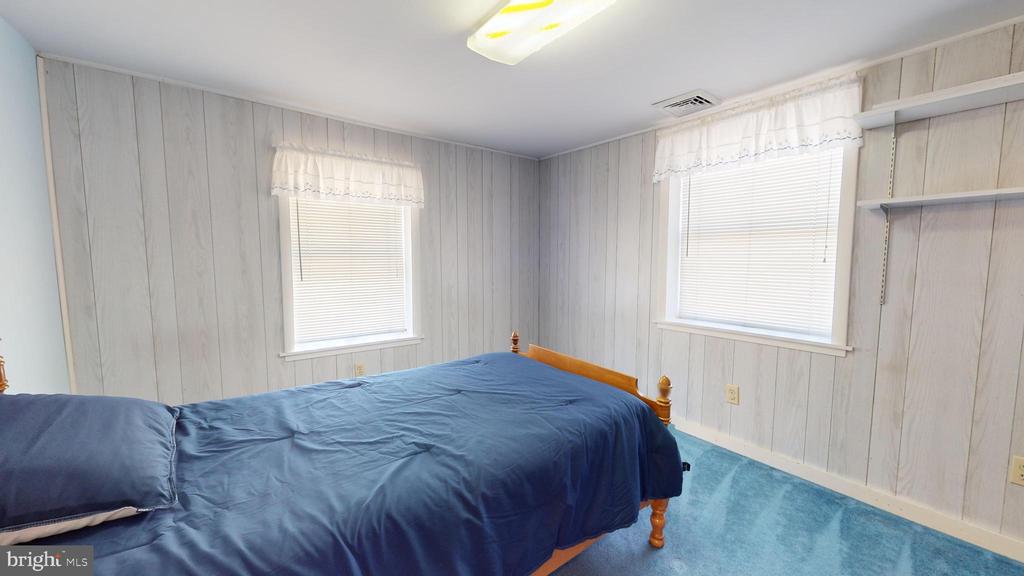 1504 RIDGE ROAD