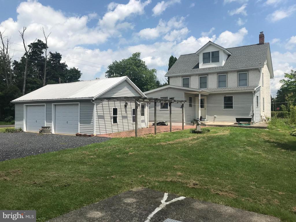 1504 RIDGE ROAD