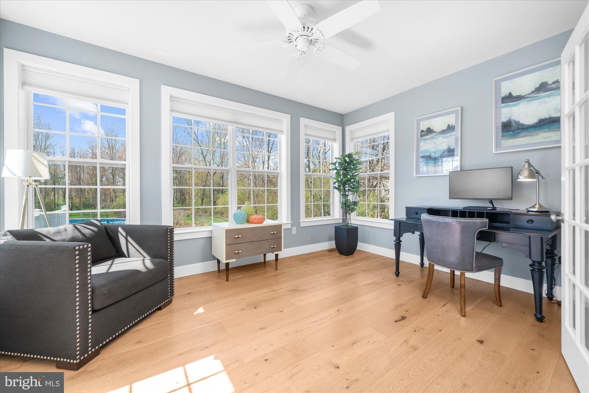 1009 E CREAMERY ROAD