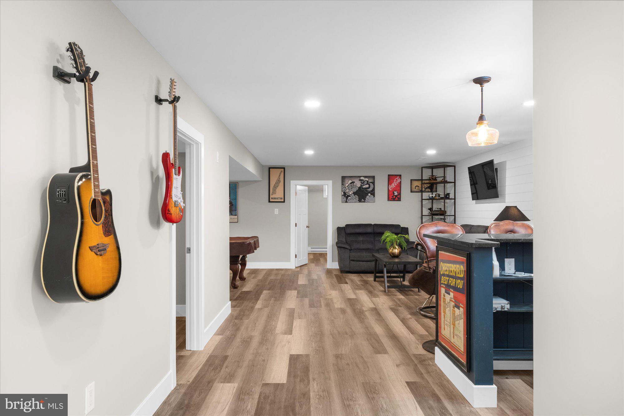 1009 E CREAMERY ROAD