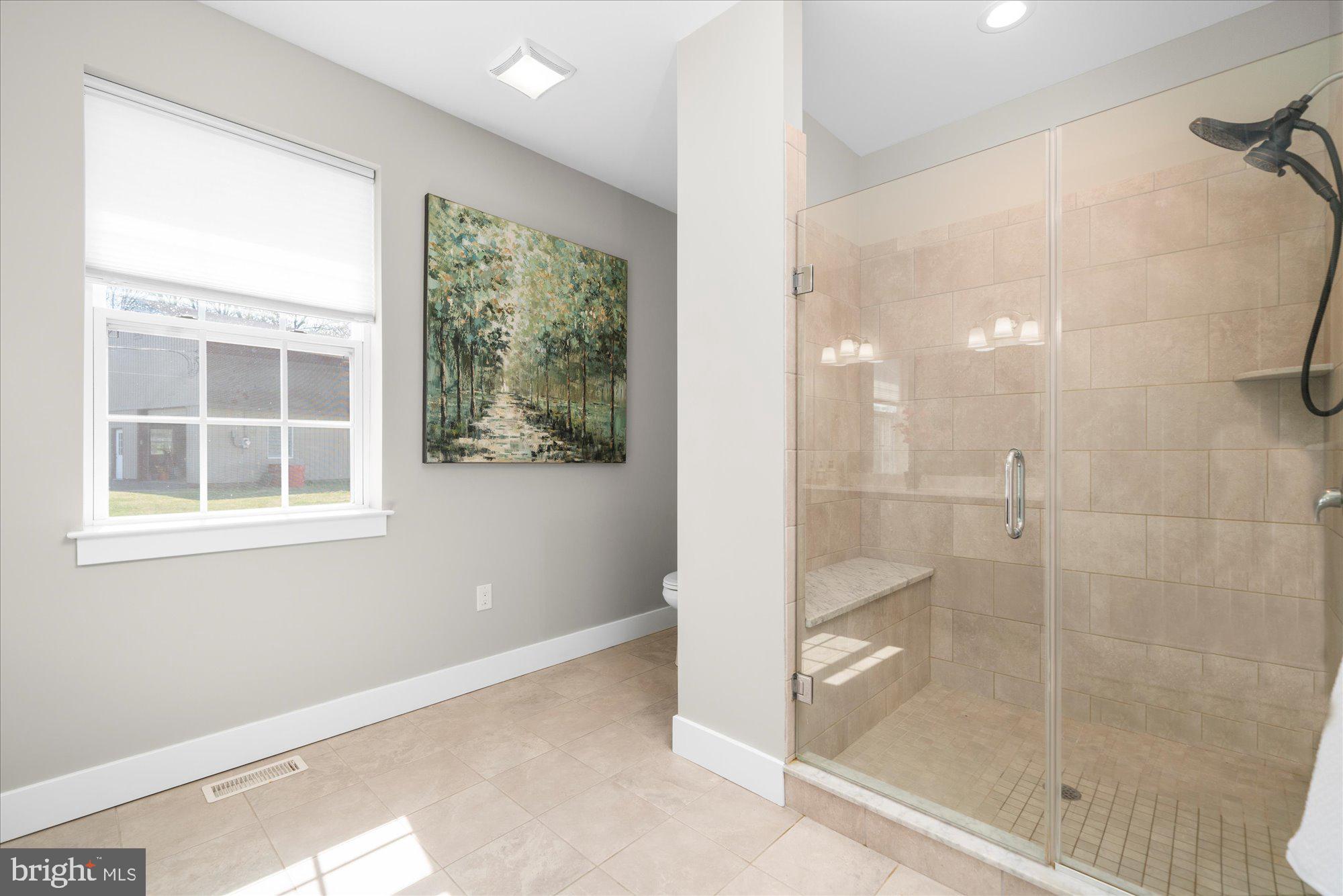 1009 E CREAMERY ROAD