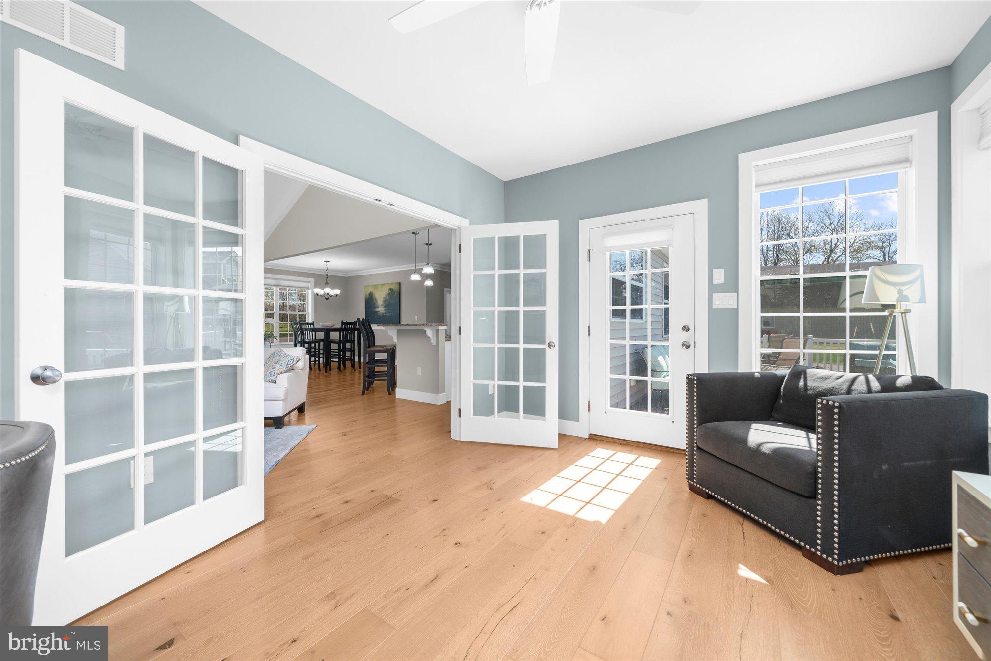 1009 E CREAMERY ROAD