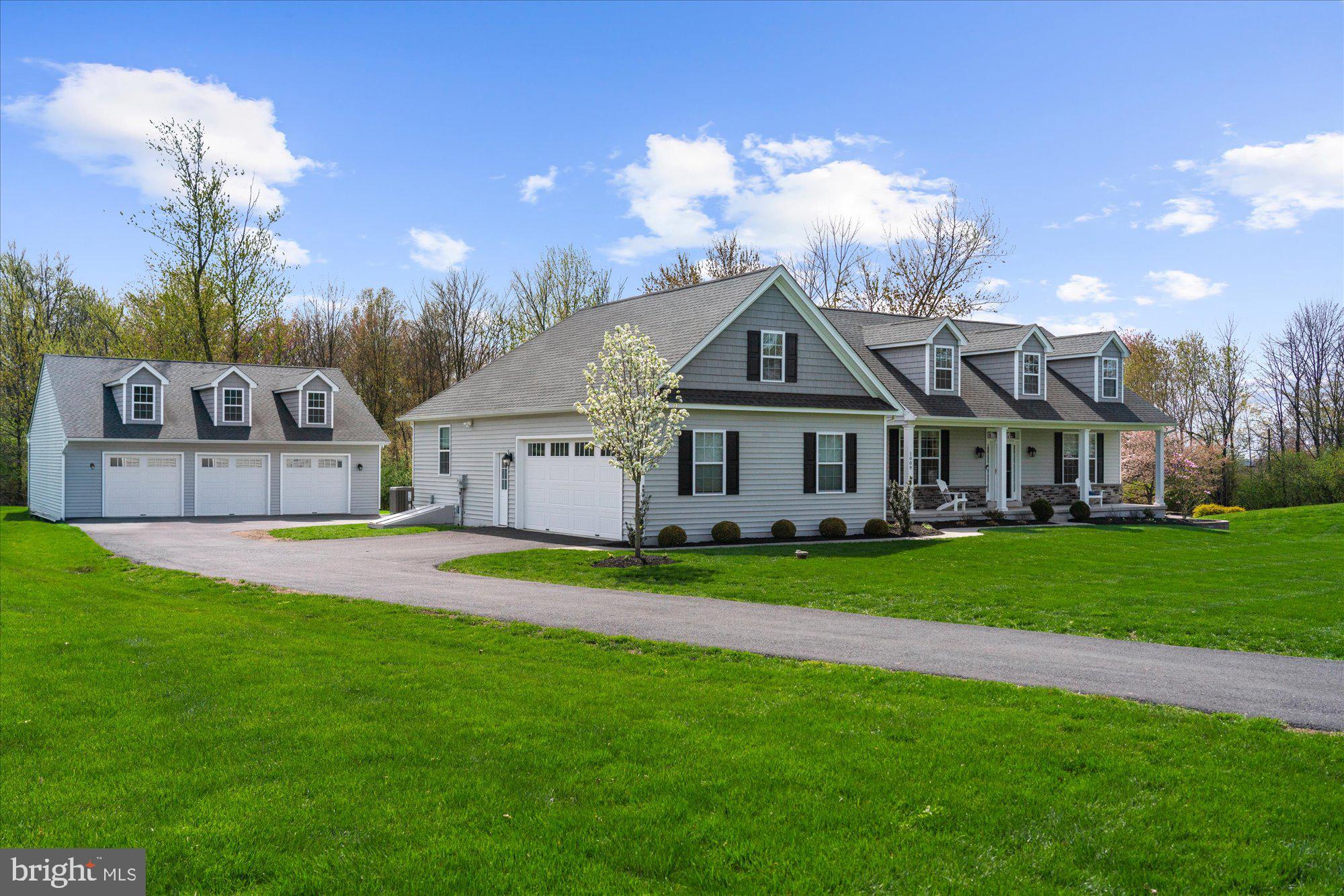 1009 E CREAMERY ROAD