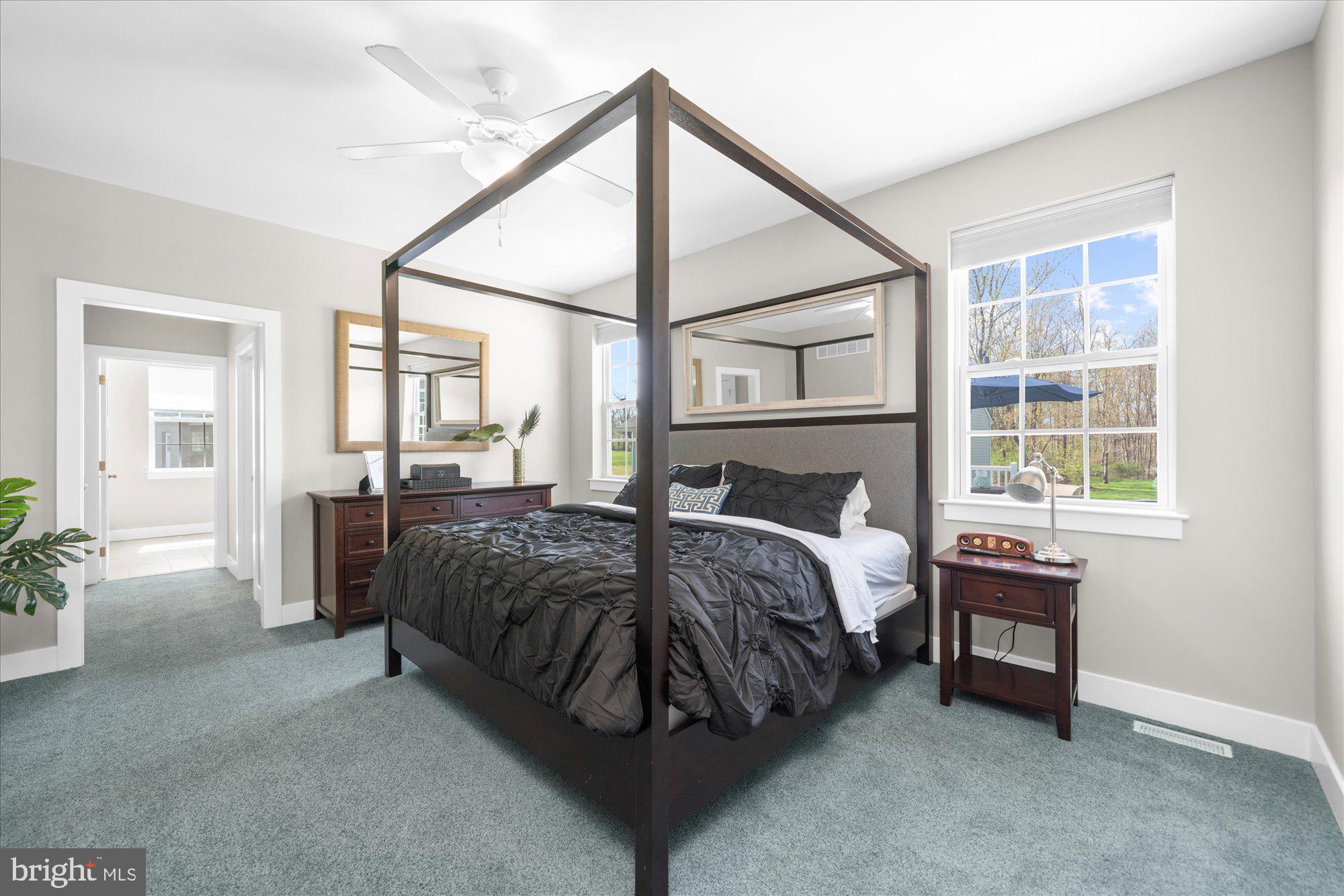 1009 E CREAMERY ROAD