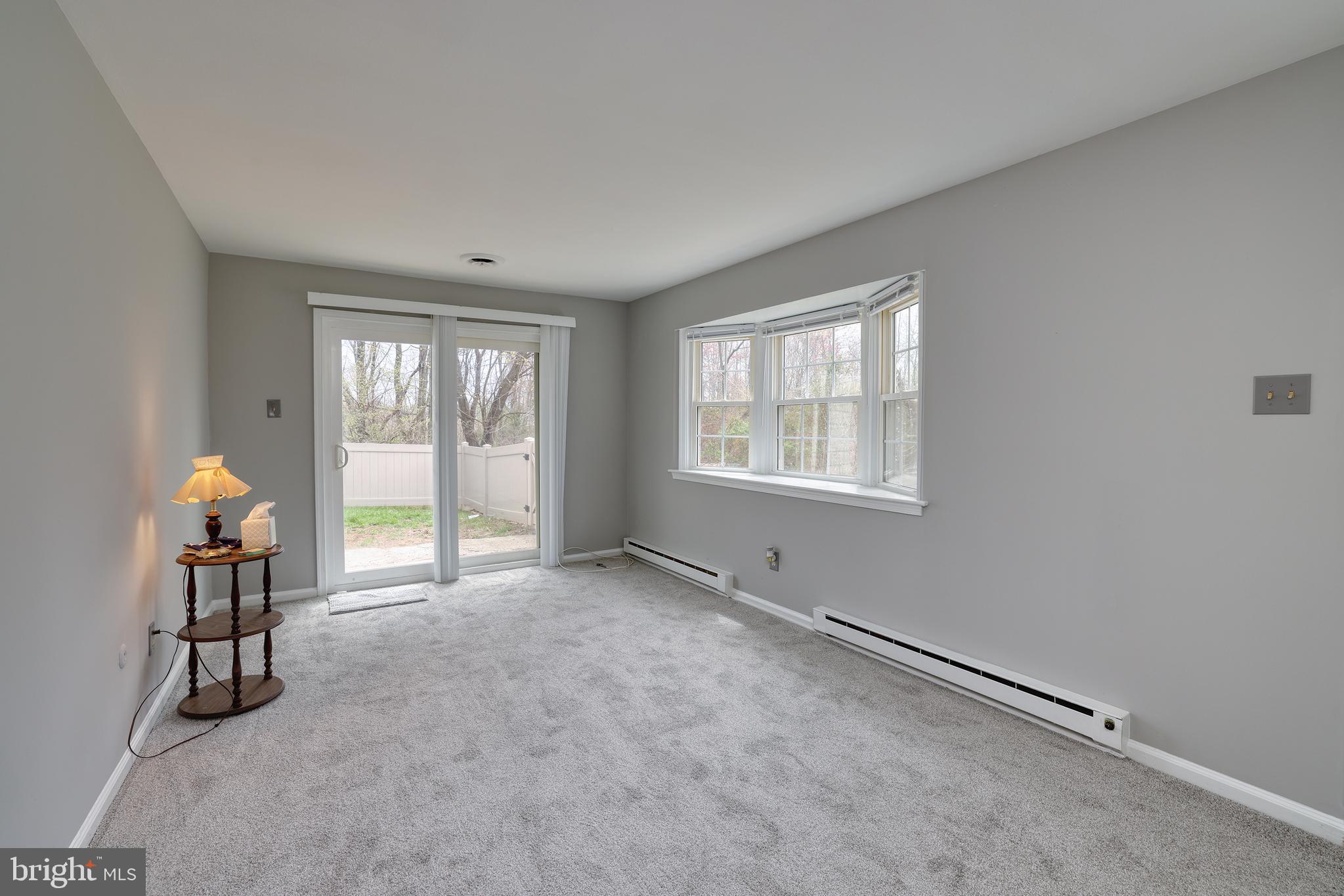 12 STONEGATE VILLAGE