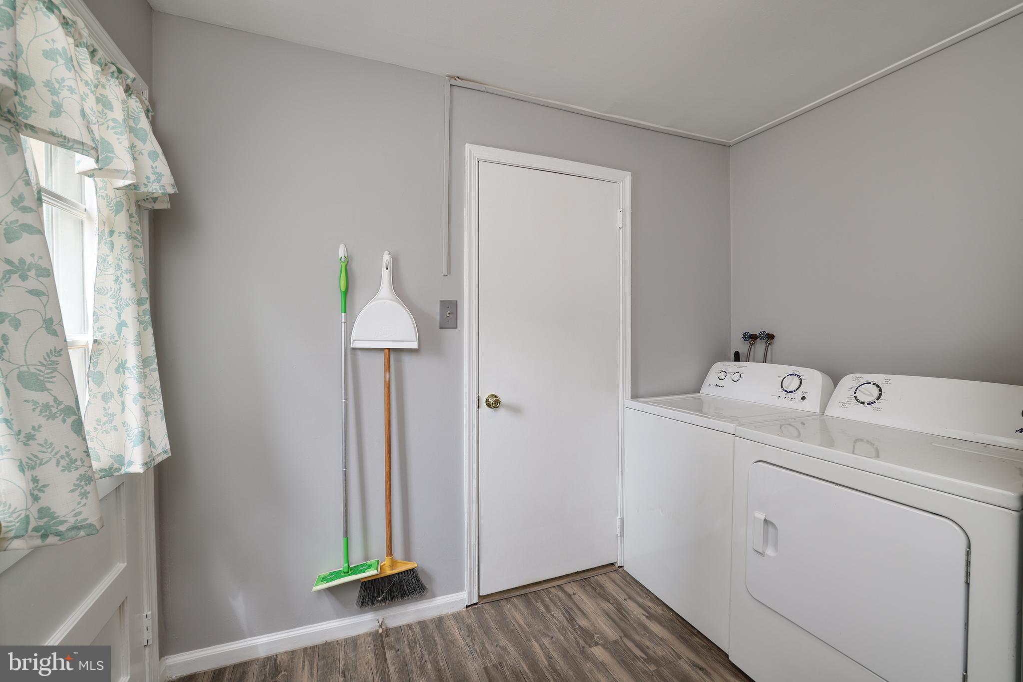 12 STONEGATE VILLAGE