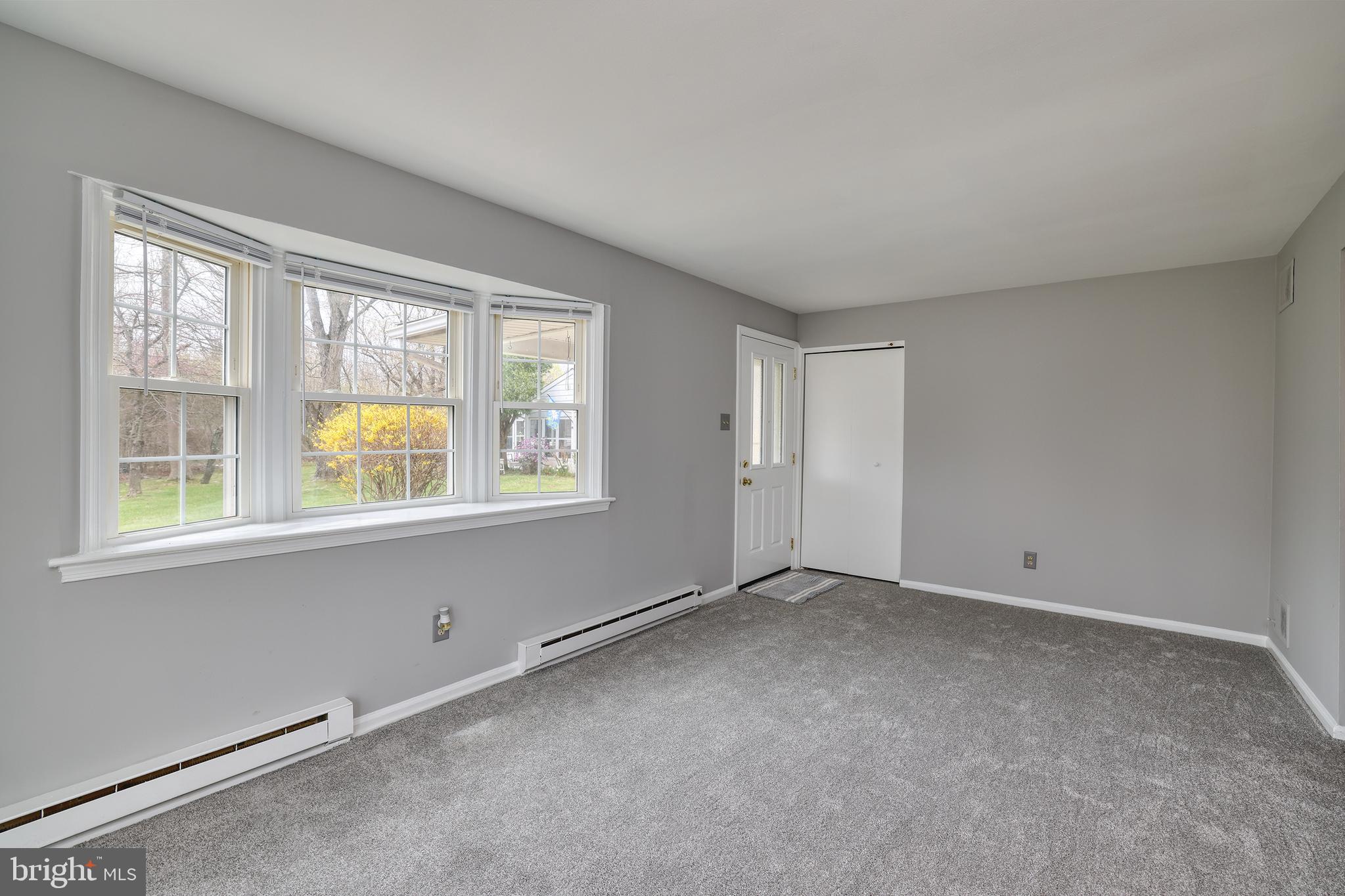 12 STONEGATE VILLAGE