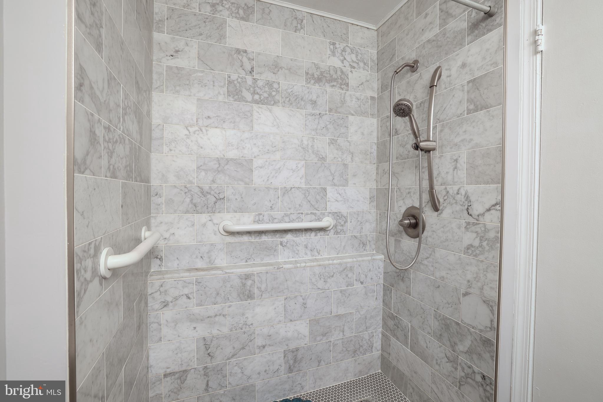 12 STONEGATE VILLAGE