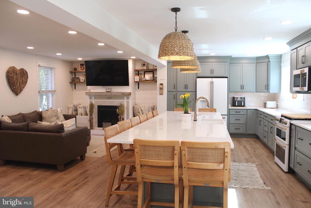147 MEADOW LANE