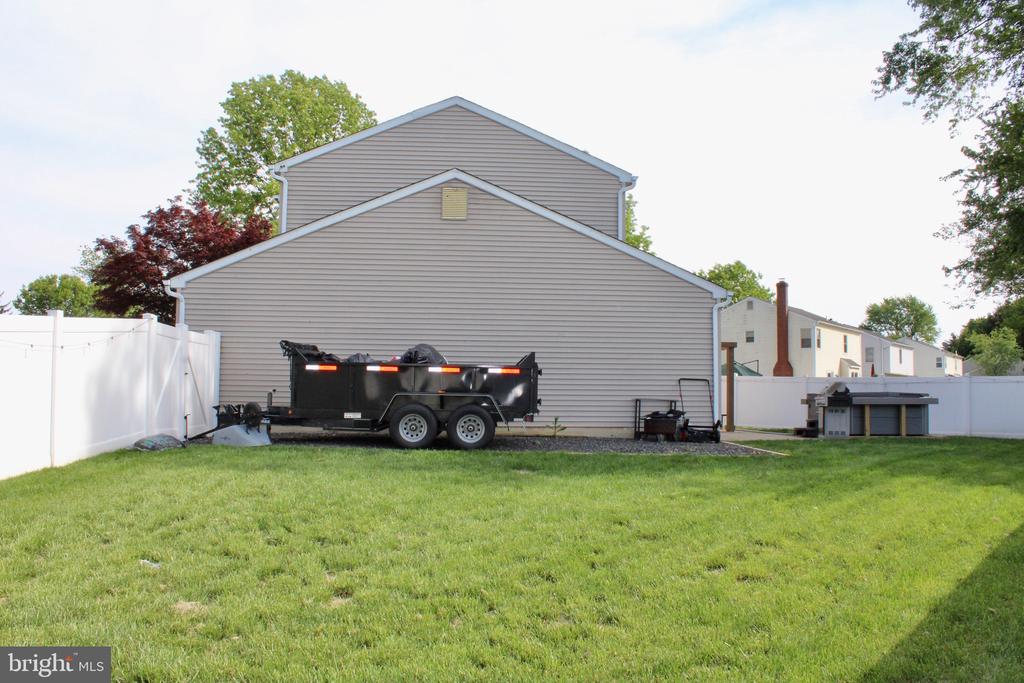 147 MEADOW LANE