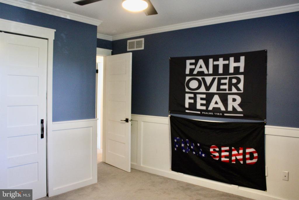 147 MEADOW LANE