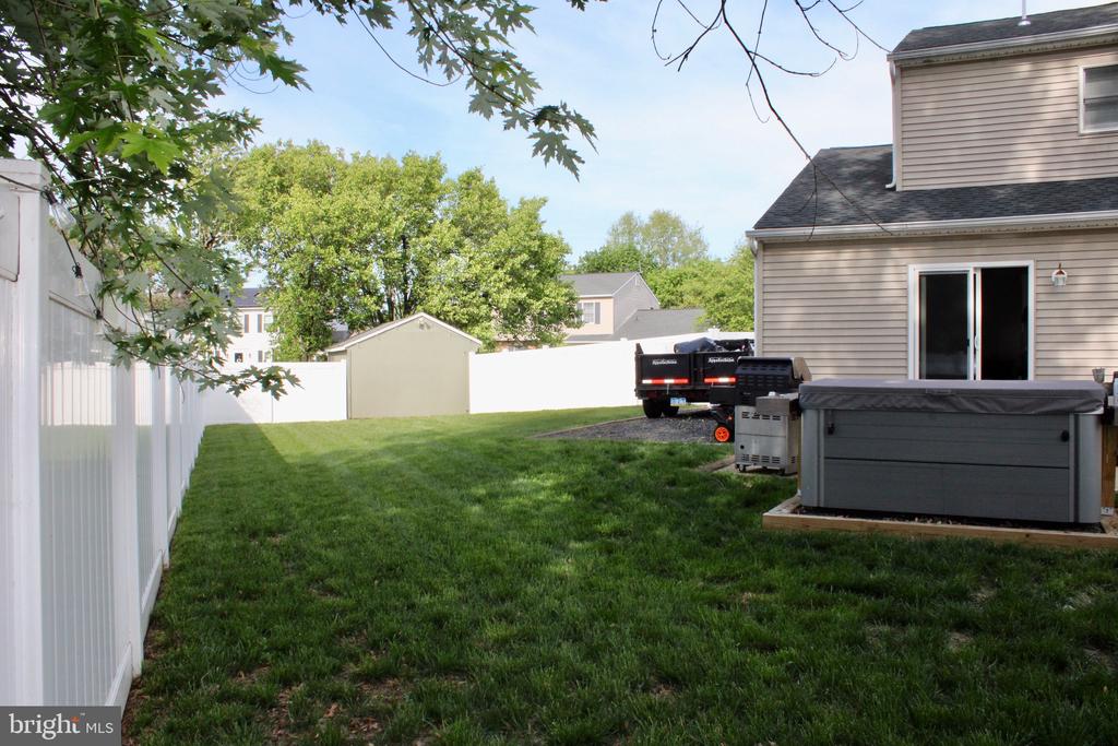 147 MEADOW LANE