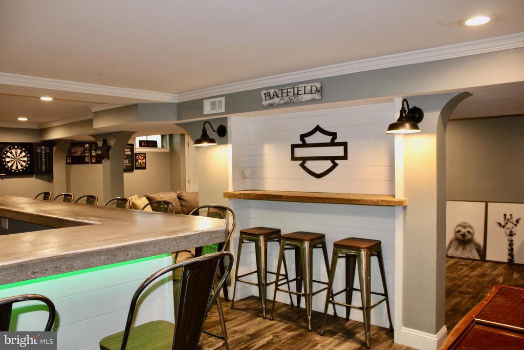 147 MEADOW LANE