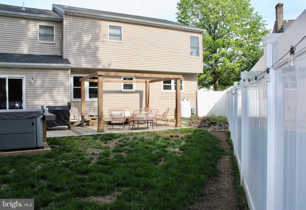 147 MEADOW LANE