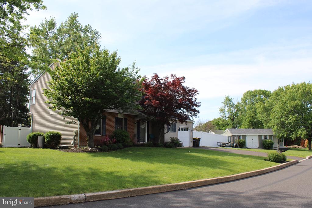 147 MEADOW LANE