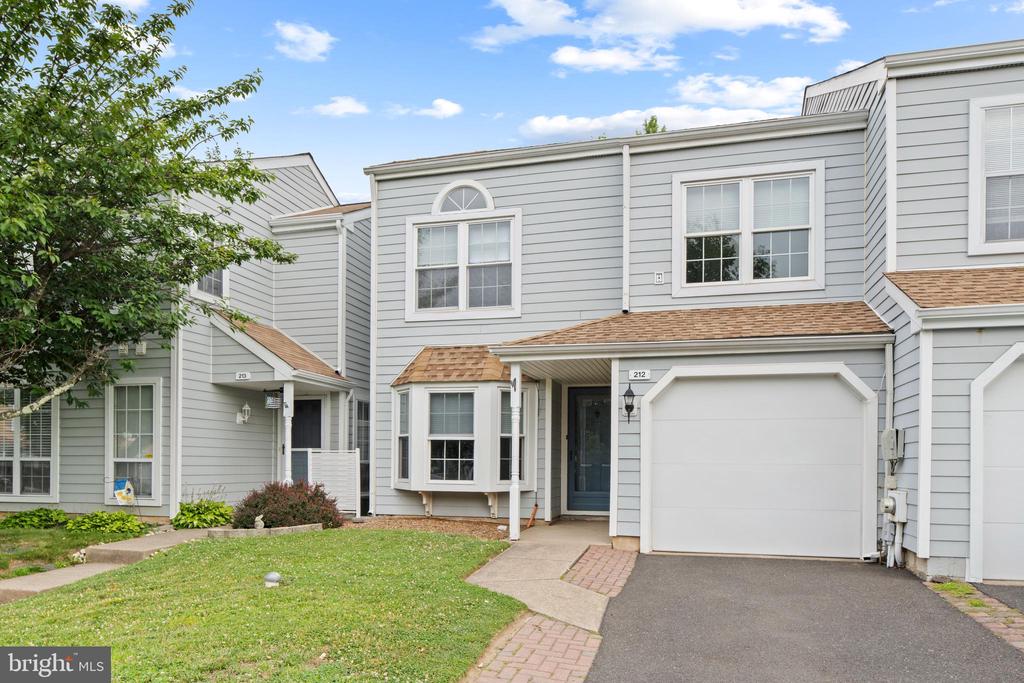 212 RUMFORD COURT