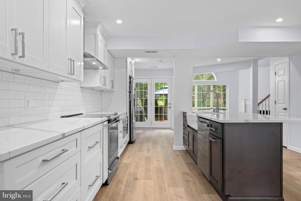 212 RUMFORD COURT