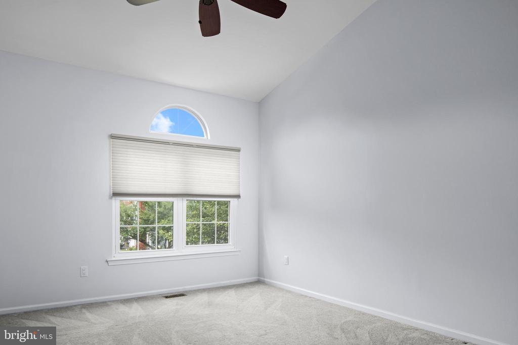 212 RUMFORD COURT