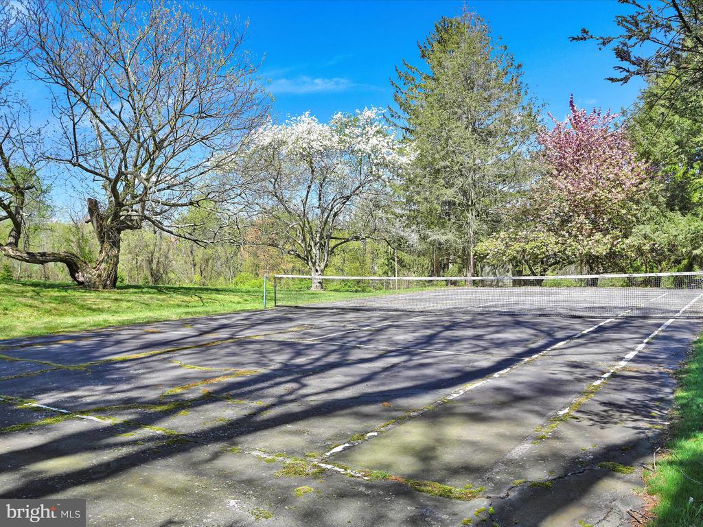 401 EBELHARE ROAD