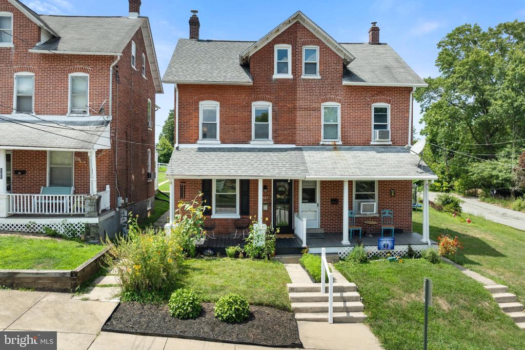 137 WALNUT STREET