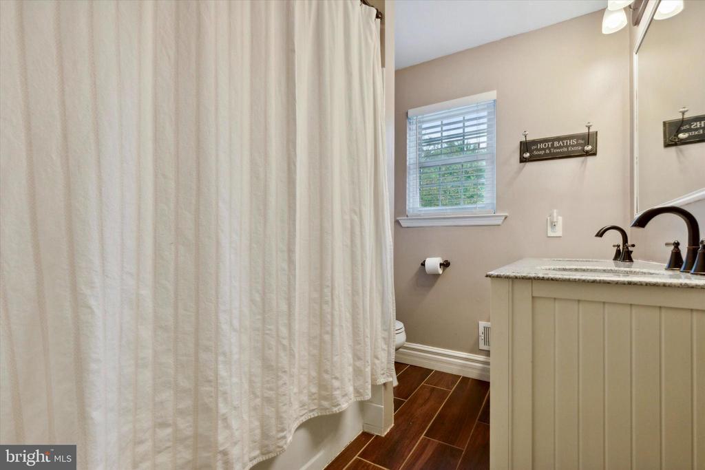 30 FERRY LANE