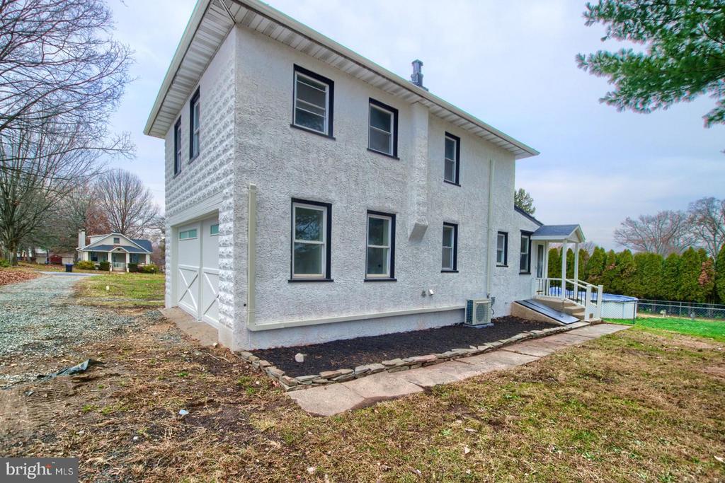 614 KLINE AVENUE