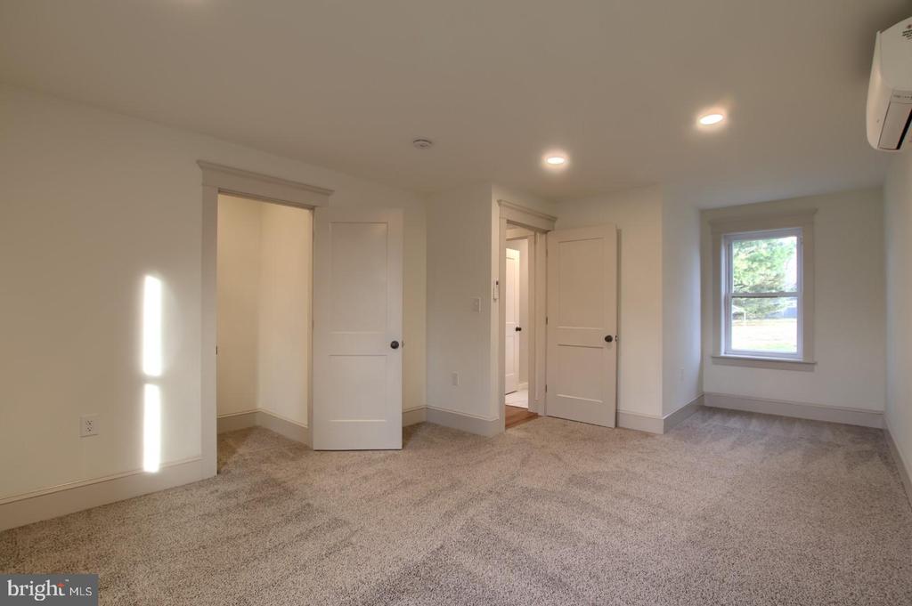 614 KLINE AVENUE