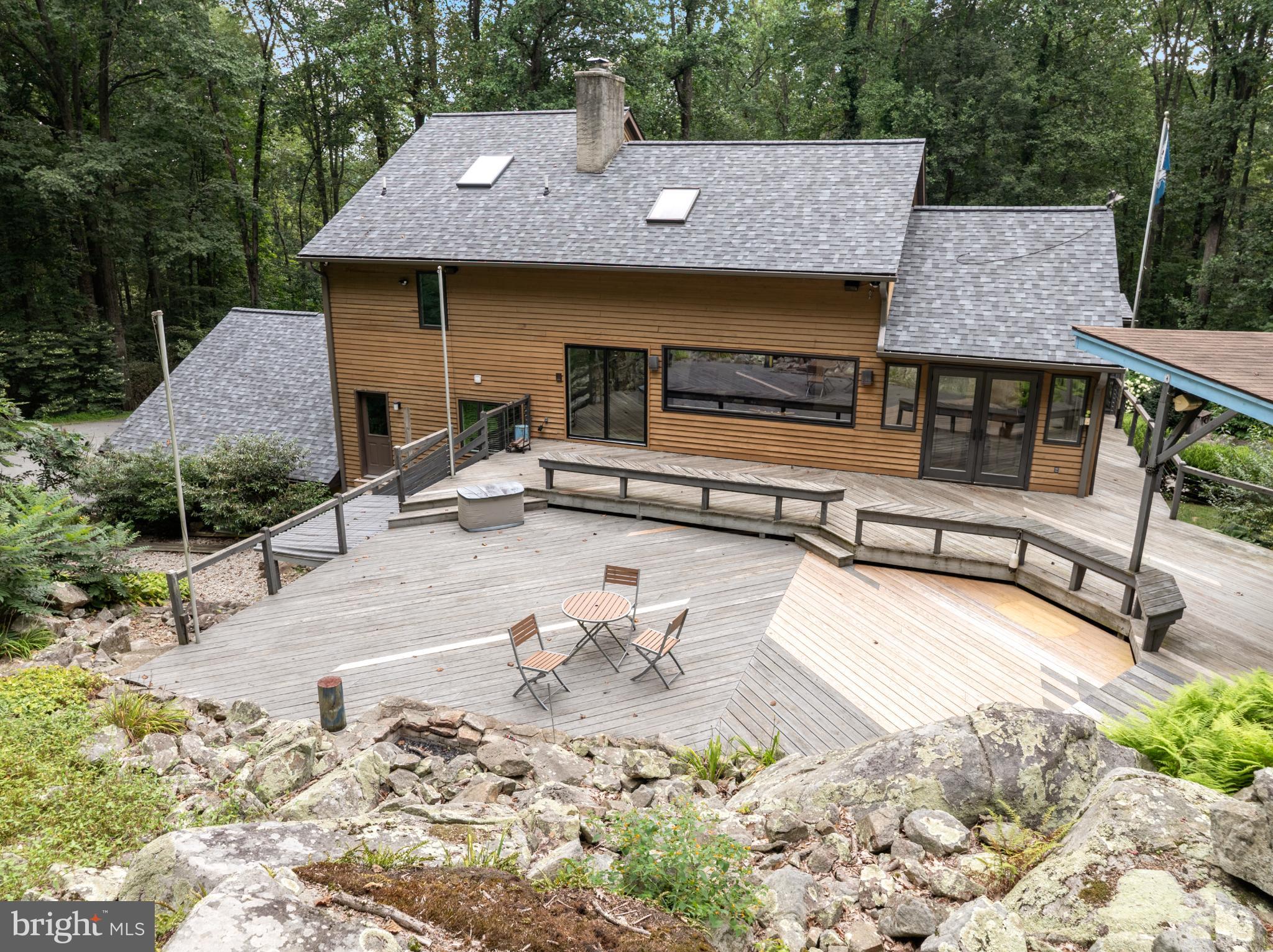 41 LYONS RUN ROAD