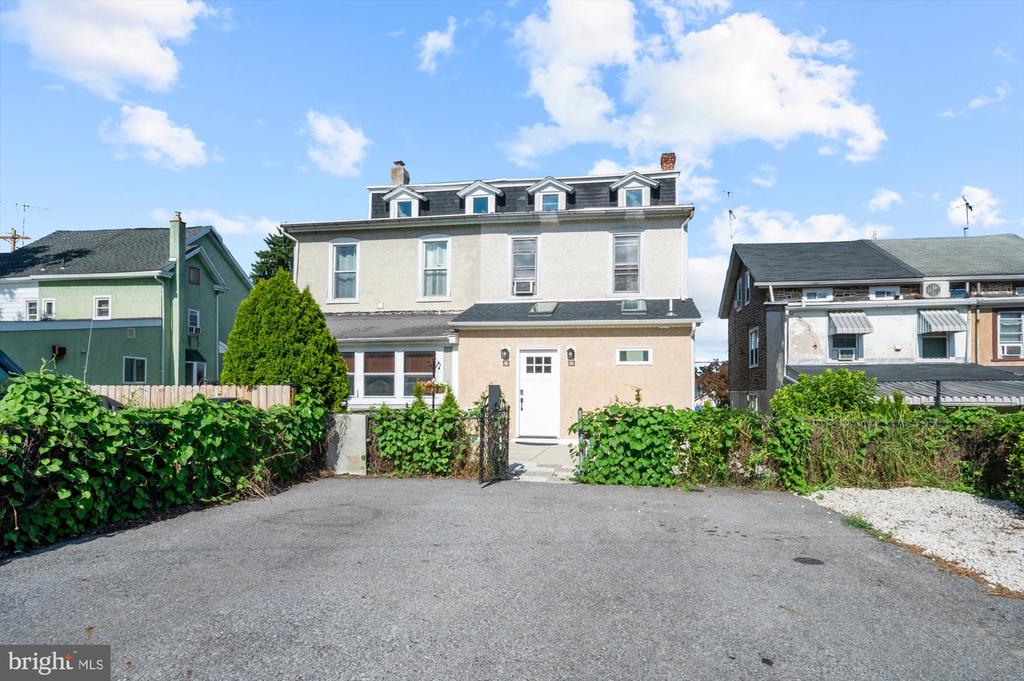 118 MARSHALL STREET