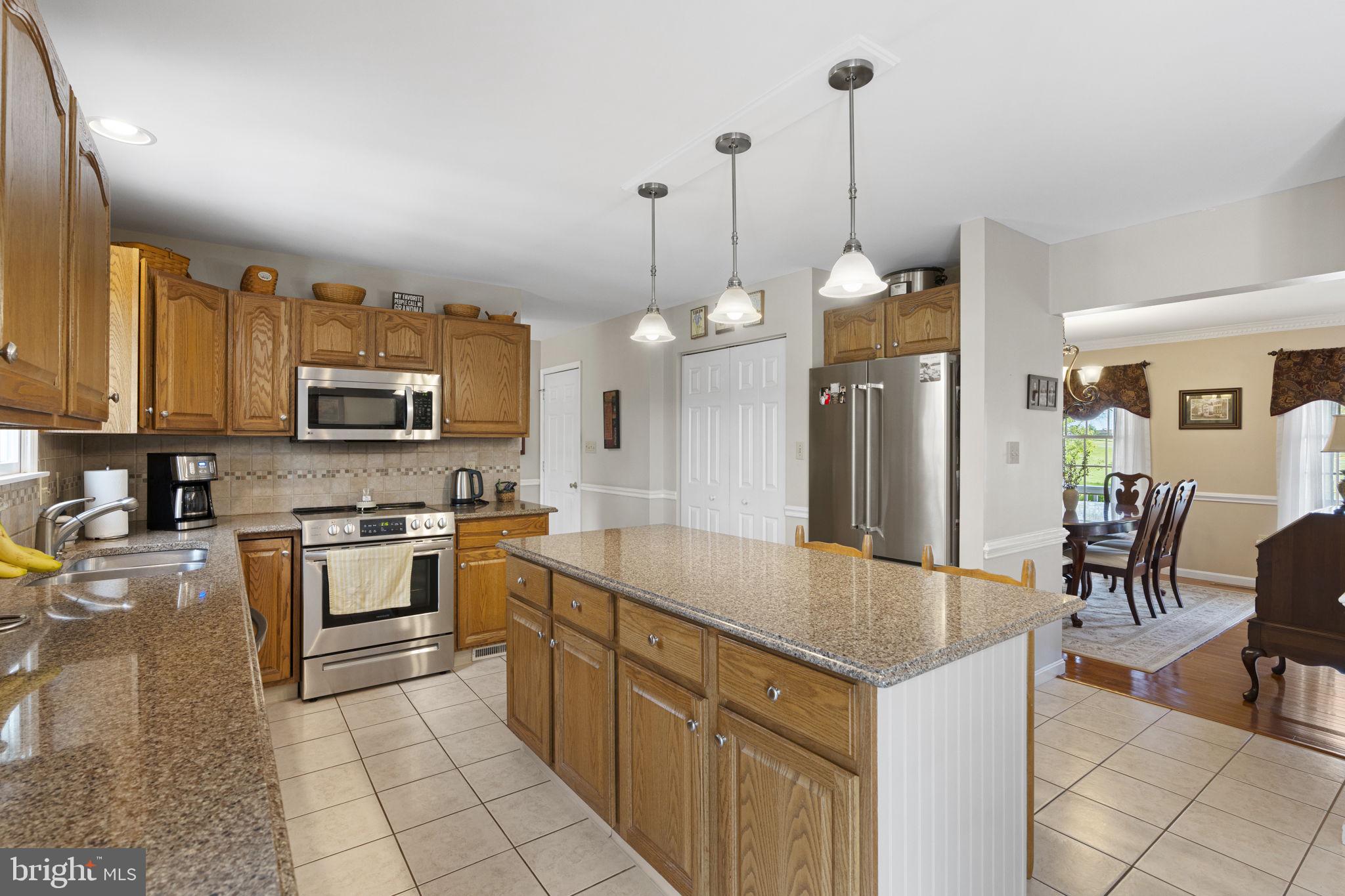 1900 LAUREL GLEN DRIVE