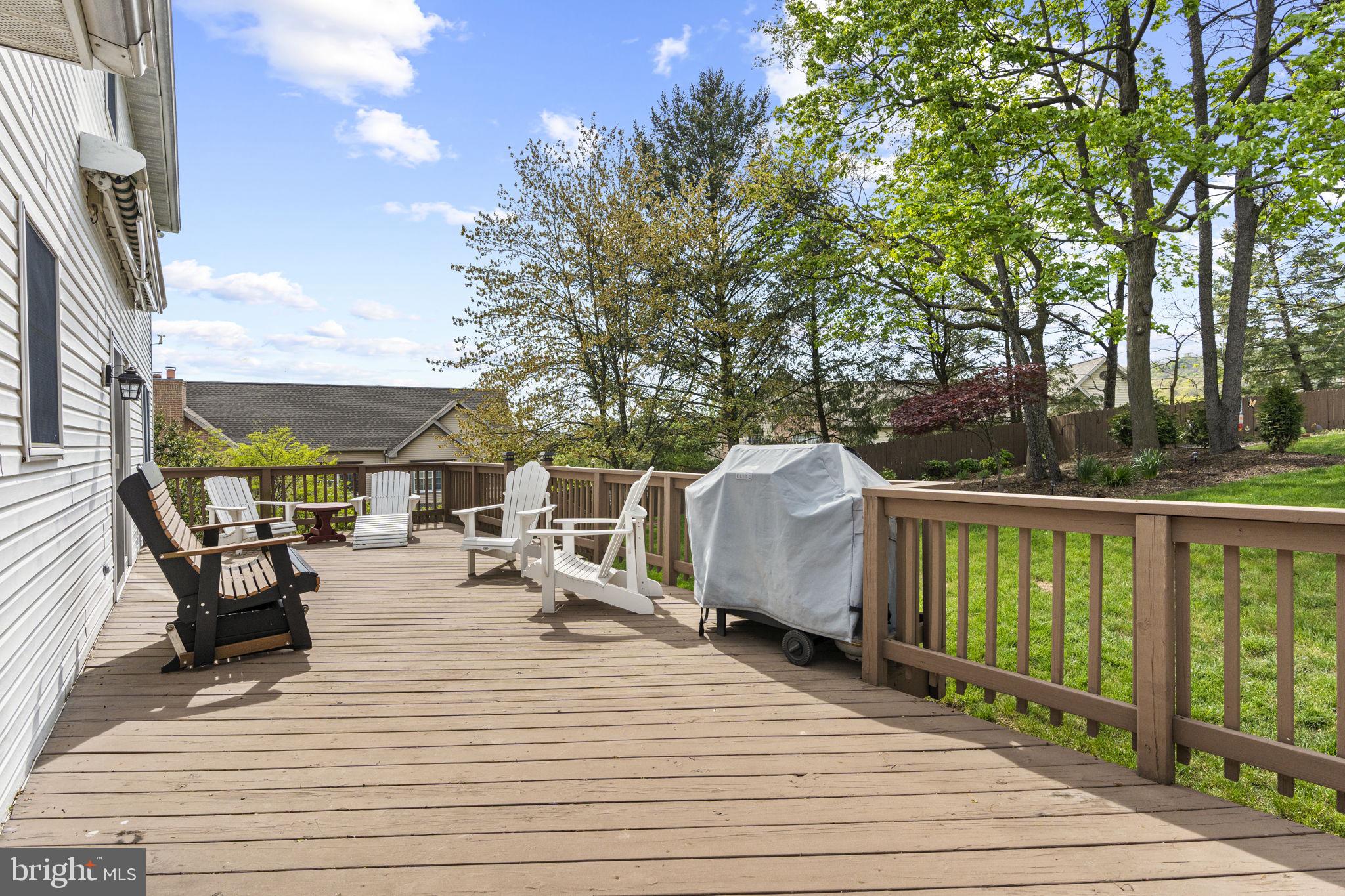 1900 LAUREL GLEN DRIVE