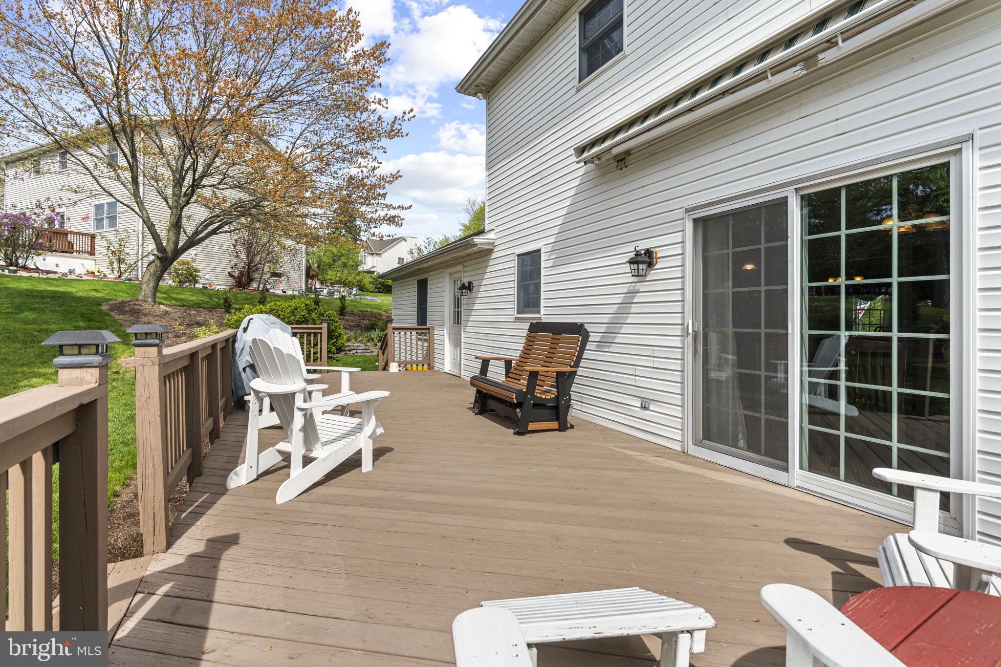 1900 LAUREL GLEN DRIVE