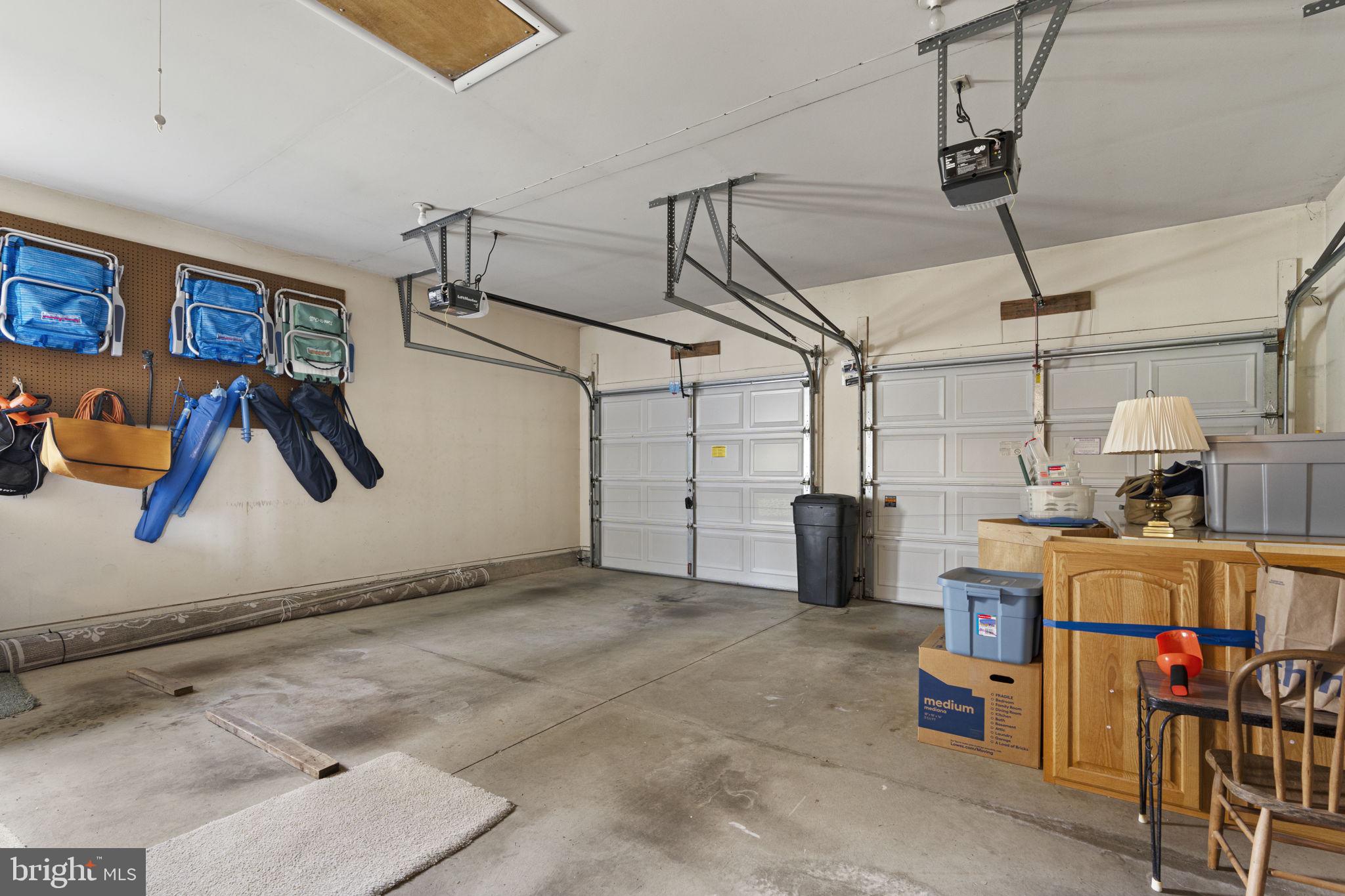 1900 LAUREL GLEN DRIVE