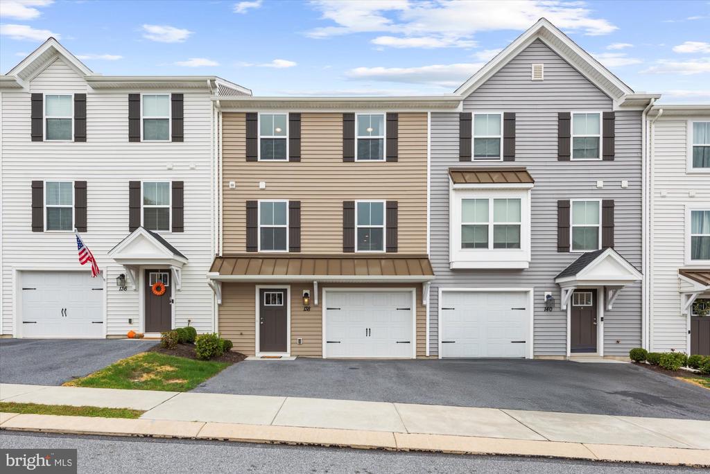 138 CARLEIGH LANE