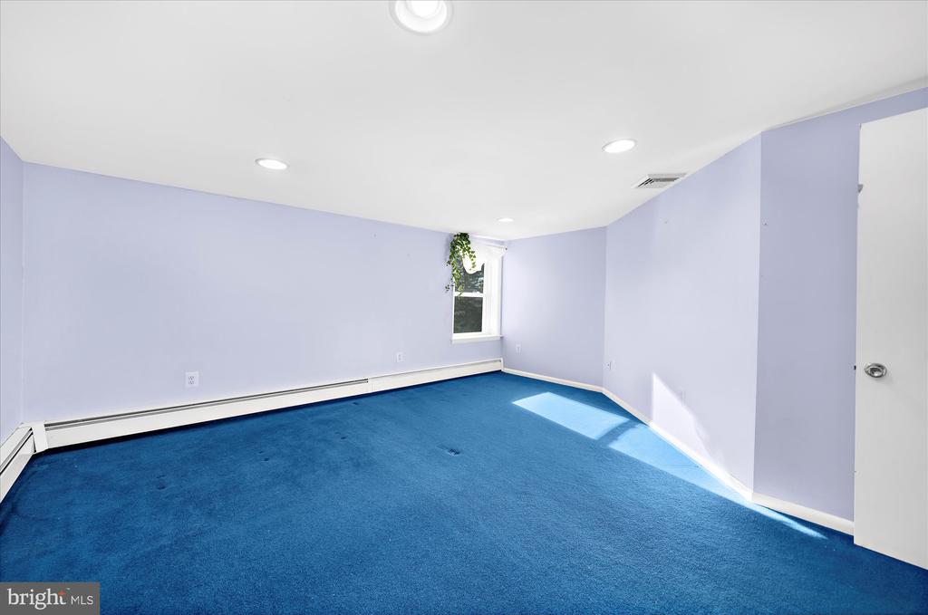 303 PERRY STREET