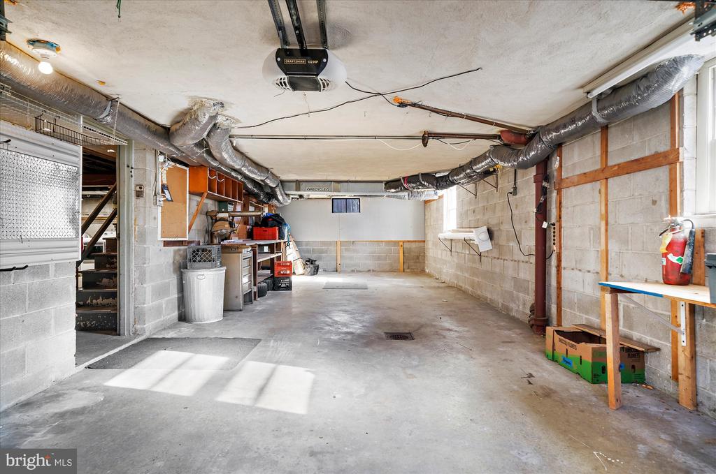 303 PERRY STREET