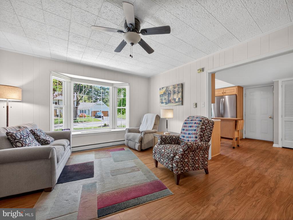 1148 CLEARWOOD DRIVE