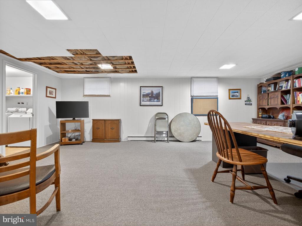 1148 CLEARWOOD DRIVE