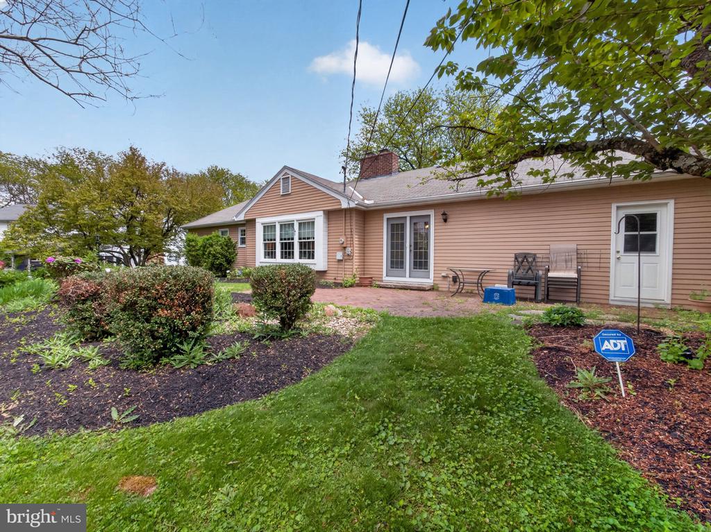 1148 CLEARWOOD DRIVE