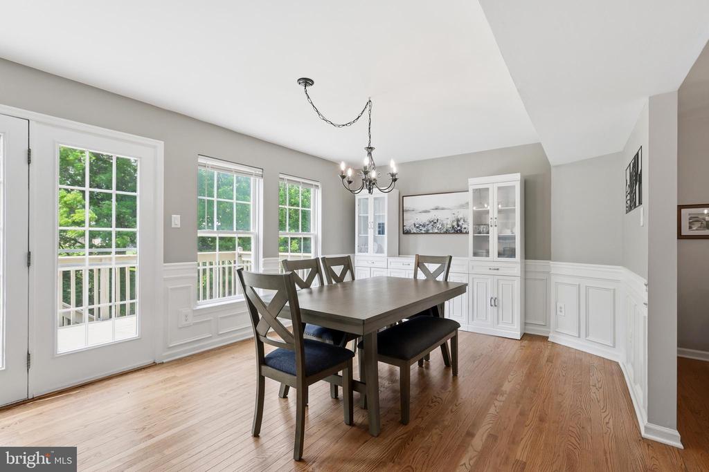 4546 JASMINE DRIVE
