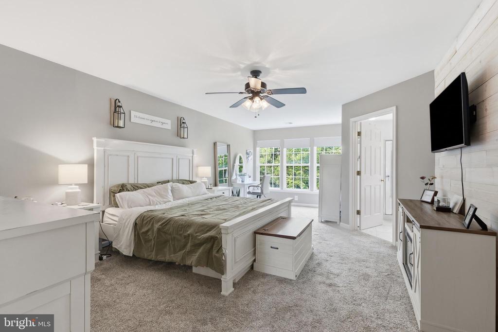 4546 JASMINE DRIVE
