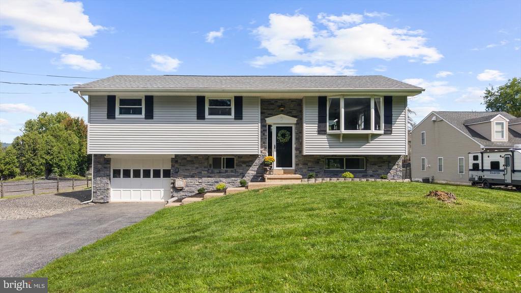 5257 LANARK