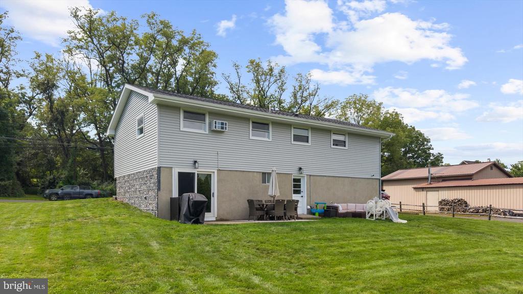 5257 LANARK