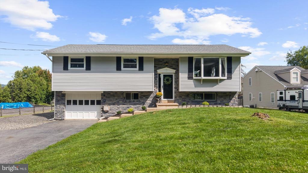 5257 LANARK